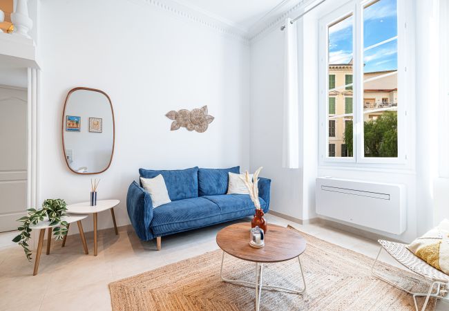  in Nice - Beautiful apartment - Carré d'Or - A/C